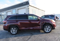 2015 Toyota Highlander - Image 10