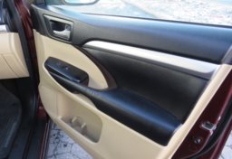 2015 Toyota Highlander - Image 55