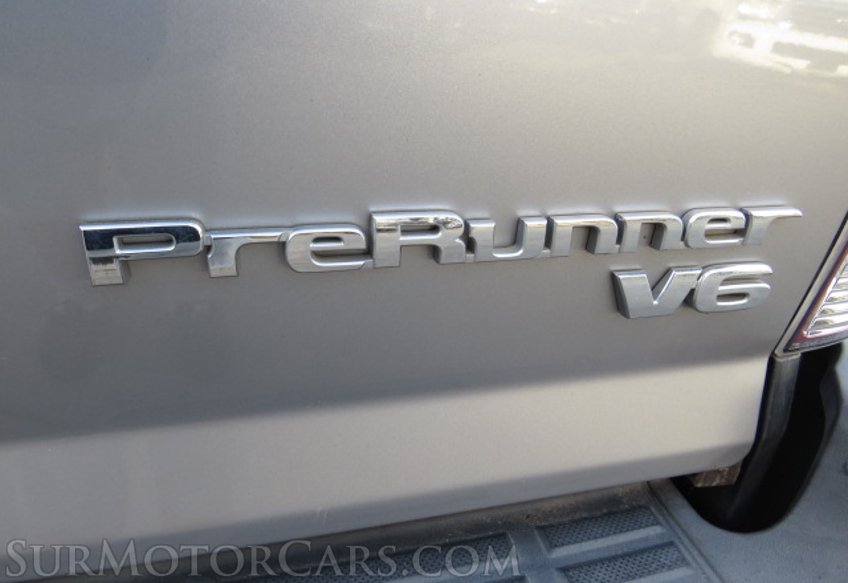 2015 Toyota Tacoma - Image 19