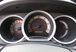 2015 Toyota Tacoma - Image 33