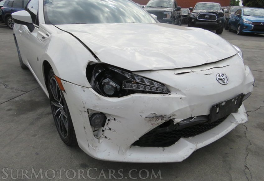 2020 Toyota 86 - Image 14