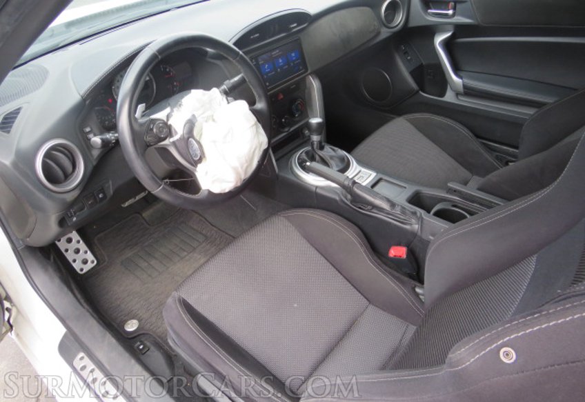 2020 Toyota 86 - Image 25