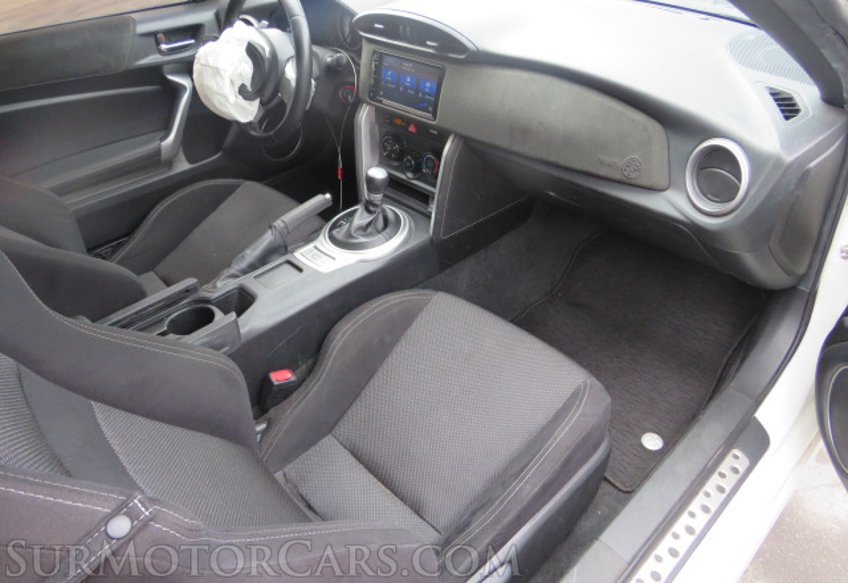 2020 Toyota 86 - Image 26