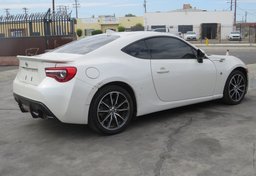 2020 Toyota 86 - Image 10
