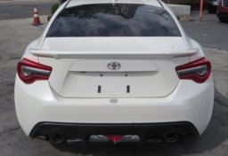 2020 Toyota 86 - Image 12