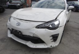 2020 Toyota 86 - Image 13