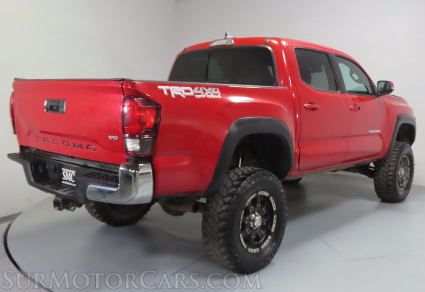 2023 Toyota Tacoma - Image 7