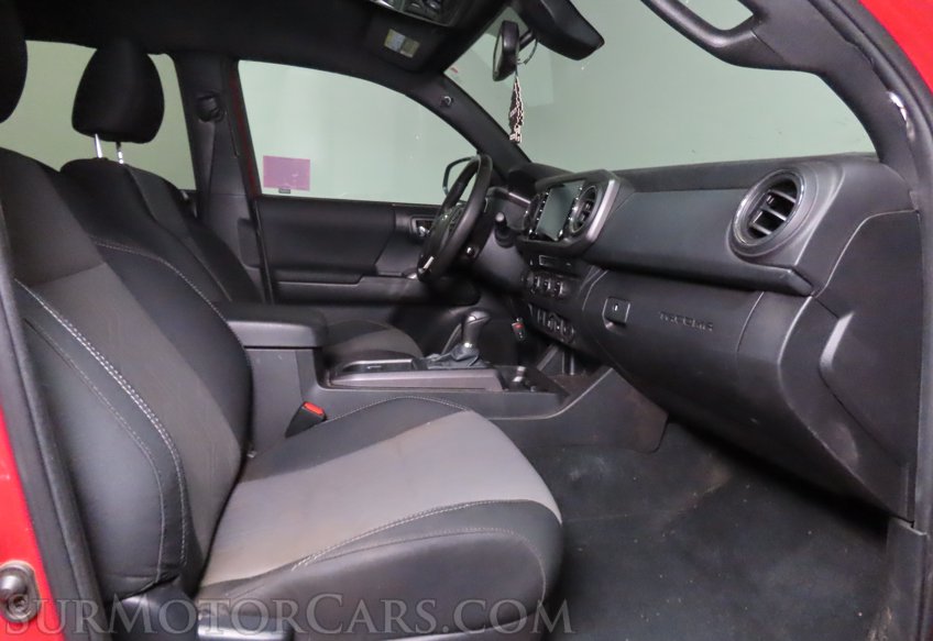 2023 Toyota Tacoma - Image 22