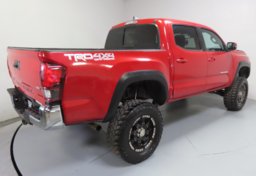 2023 Toyota Tacoma - Image 9