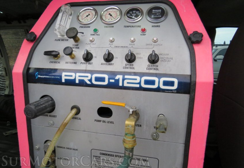 2013 Chevrolet Express Cargo Van - Image 38