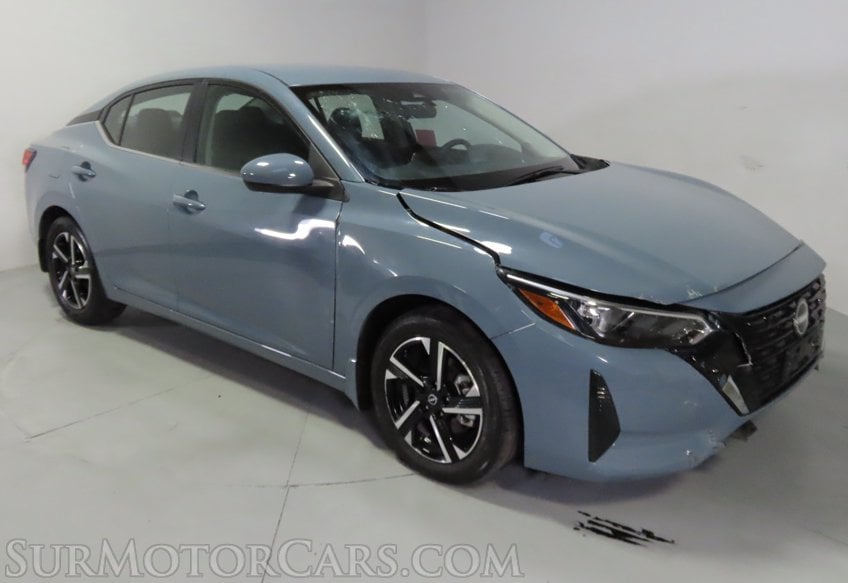 2025 Nissan Sentra - Image 2