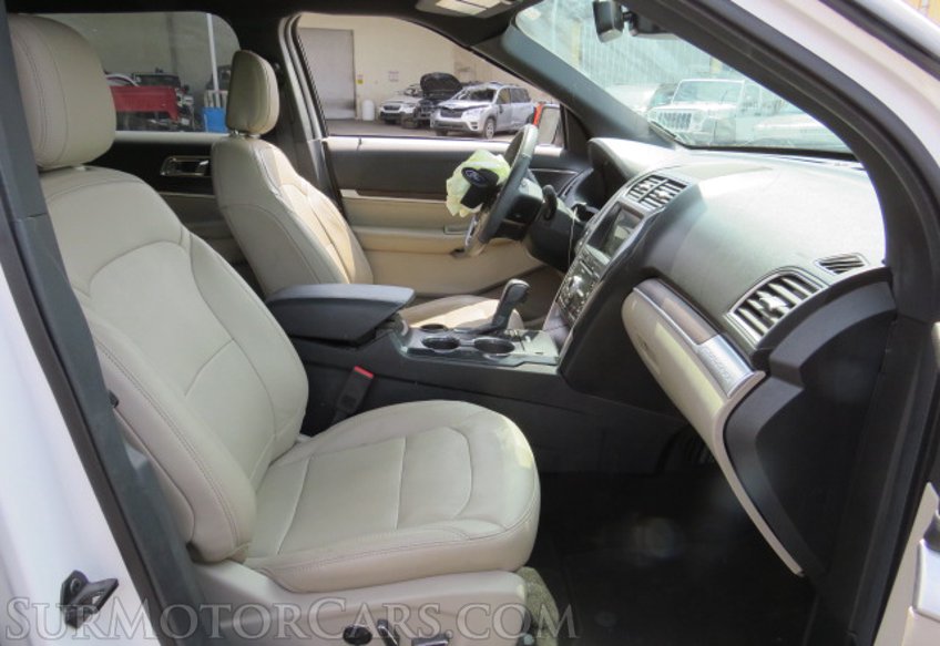 2018 Ford Explorer - Image 25