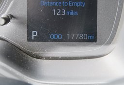 2022 Toyota Corolla - Image 33