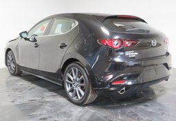 2023 Mazda Mazda3 Hatchback - Image 9