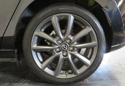 2023 Mazda Mazda3 Hatchback - Image 19