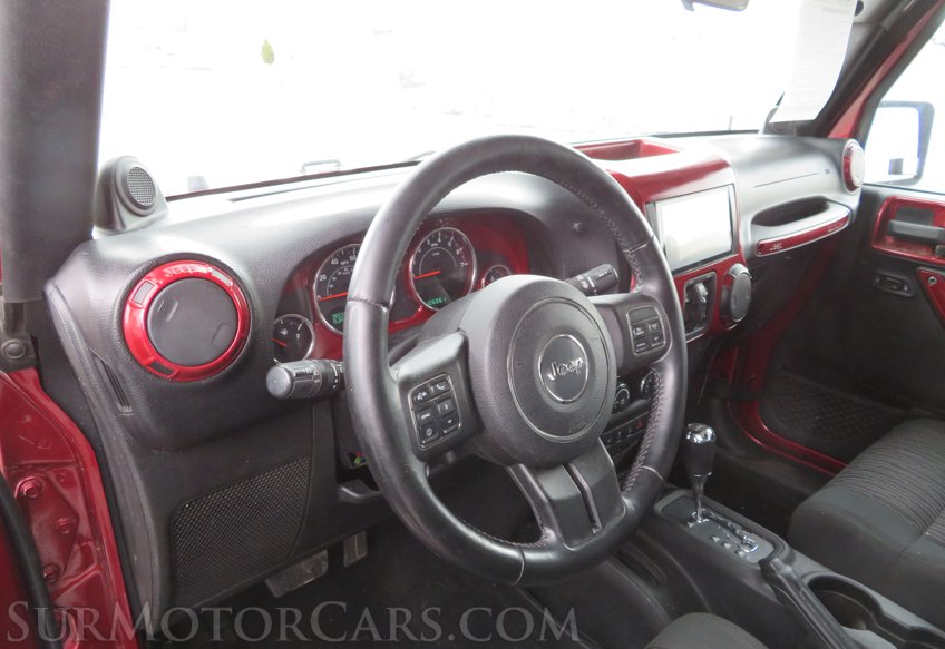 2012 Jeep Wrangler Unlimited - Image 21