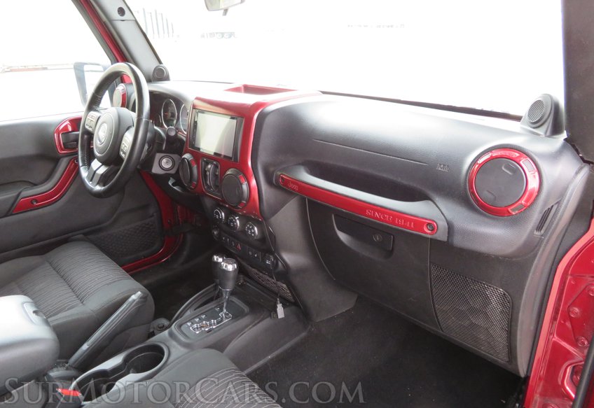 2012 Jeep Wrangler Unlimited - Image 22