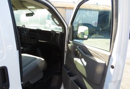 2019 Chevrolet Express Cargo Van - Image 18