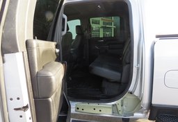 2023 GMC Sierra 3500HD - Image 78