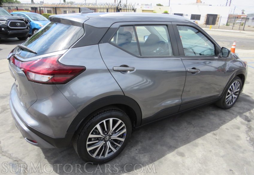 2021 Nissan Kicks - Image 8