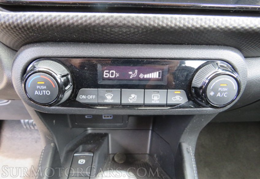 2021 Nissan Kicks - Image 30