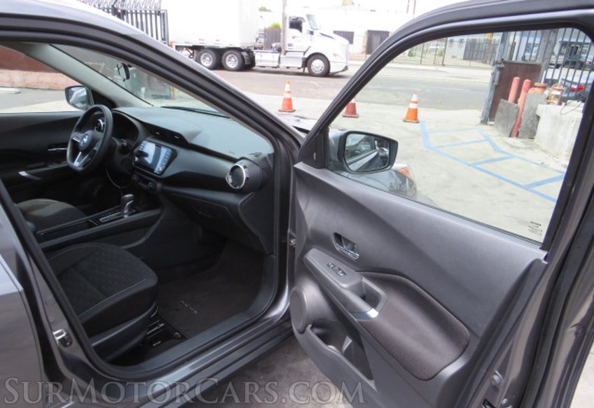 2021 Nissan Kicks - Image 20