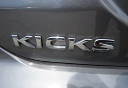 2021 Nissan Kicks - Image 15