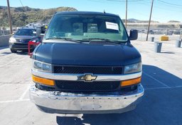 2017 Chevrolet Express - Image 4