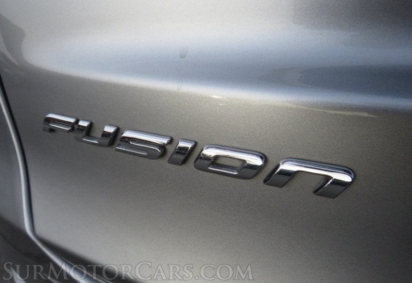 2020 Ford Fusion - Image 20