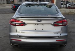 2020 Ford Fusion - Image 13
