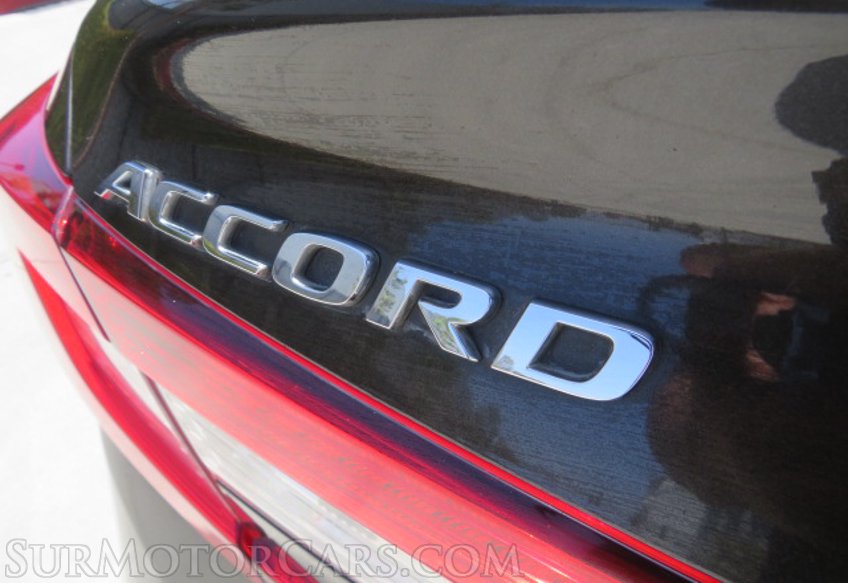 2018 Honda Accord - Image 11