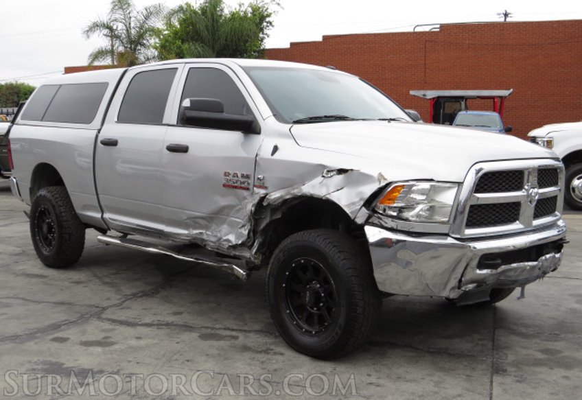2014 Ram 3500 - Image 4