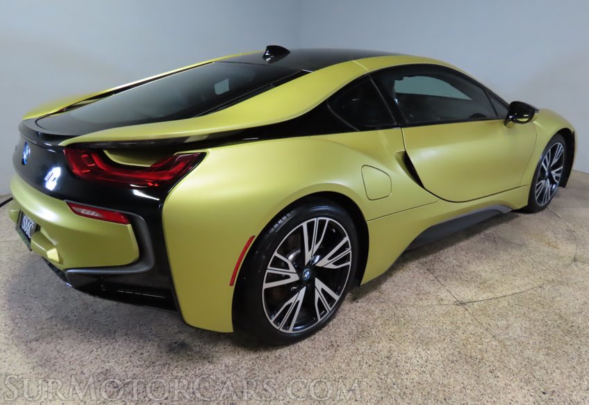 2017 BMW i8 - Image 7