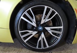 2017 BMW i8 - Image 20