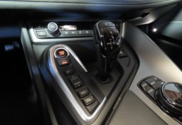 2017 BMW i8 - Image 38