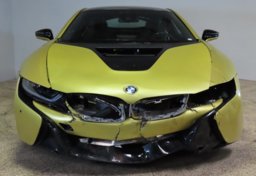 2017 BMW i8 - Image 12