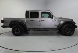 Thumbnail of 2020 Jeep Gladiator
