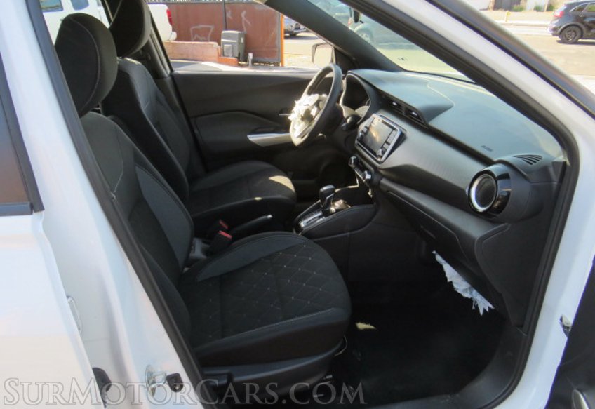 2020 Nissan Kicks - Image 24