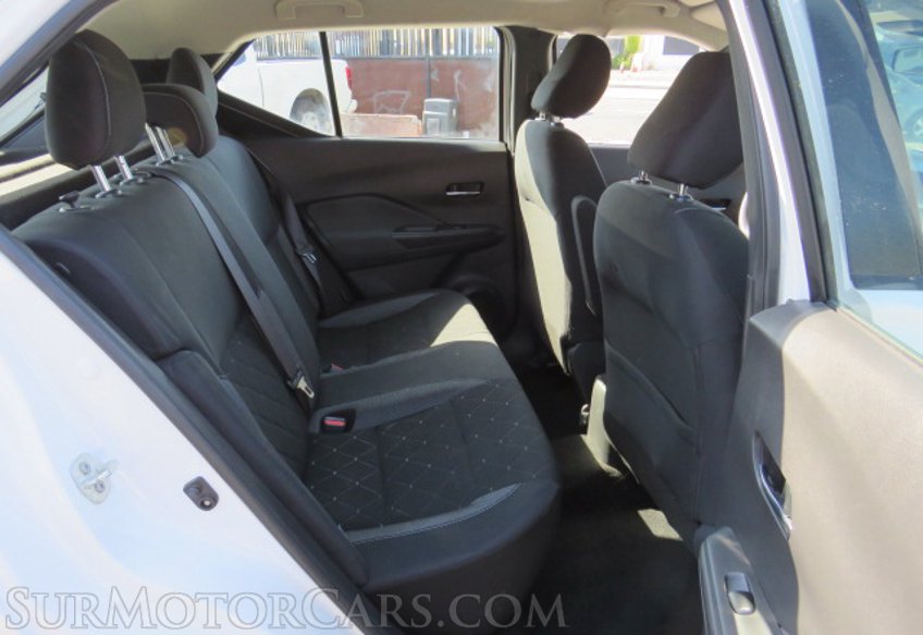 2020 Nissan Kicks - Image 30