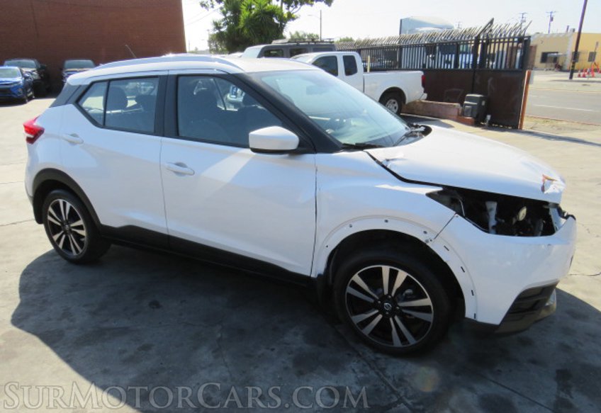 2020 Nissan Kicks - Image 2