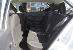 2020 Nissan Kicks - Image 31