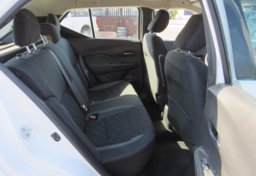 2020 Nissan Kicks - Image 30