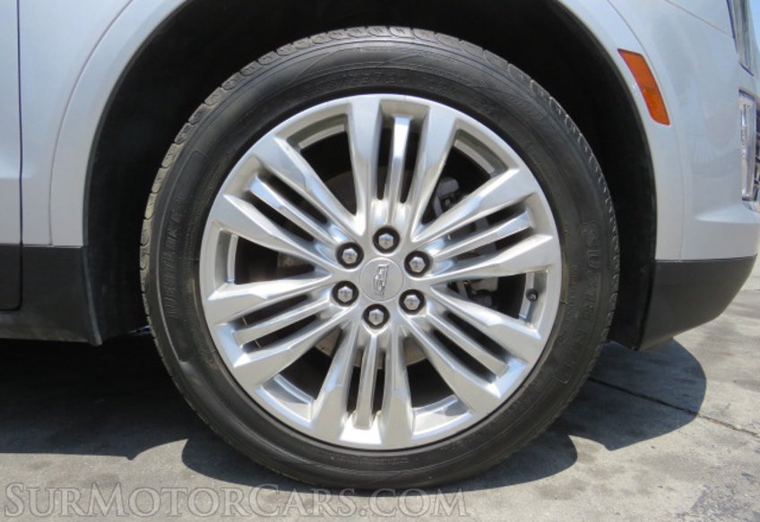 2019 Cadillac XT5 - Image 16