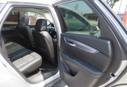 2019 Cadillac XT5 - Image 23