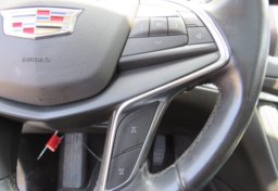 2019 Cadillac XT5 - Image 35