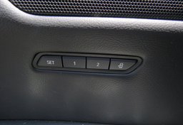 2019 Cadillac XT5 - Image 41