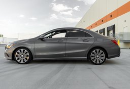 2017 Mercedes-Benz CLA - Image 28
