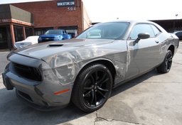2018 Dodge Challenger - Image 4