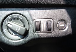 2018 Dodge Challenger - Image 31