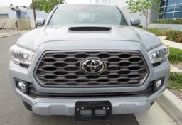 2021 Toyota Tacoma 4WD - Image 12